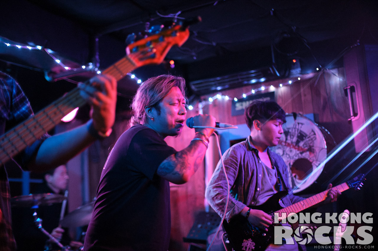 11pm, photo taken in n/a, n/a, n/a, n/a